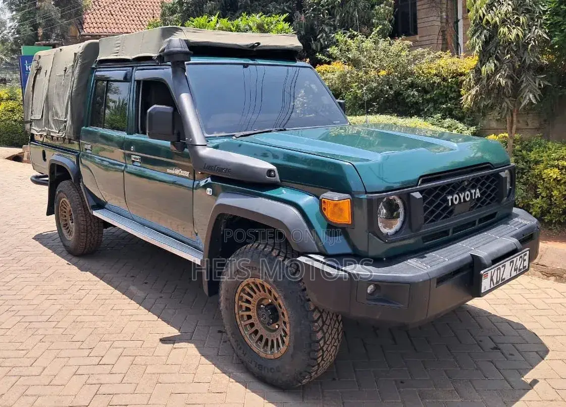 Toyota Land Cruiser 2014 Teal