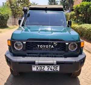 Toyota Land Cruiser 2014 Teal
