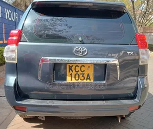 Toyota Land Cruiser Prado 2011
