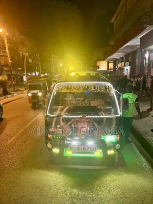 Nissan Caravan (Urvan) 1999 Green