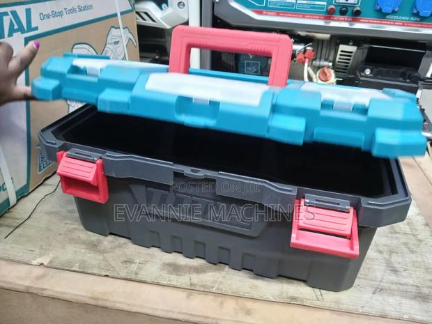 Toolbox/Total 17" Toolbox - thumbnail 2