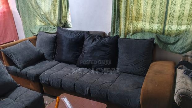 7 Seater Seats - thumbnail 2