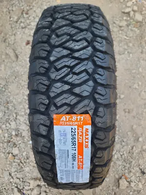 225 /65 R17 Maxxis Tyres 106h a/T-811 Razr All-Terrain