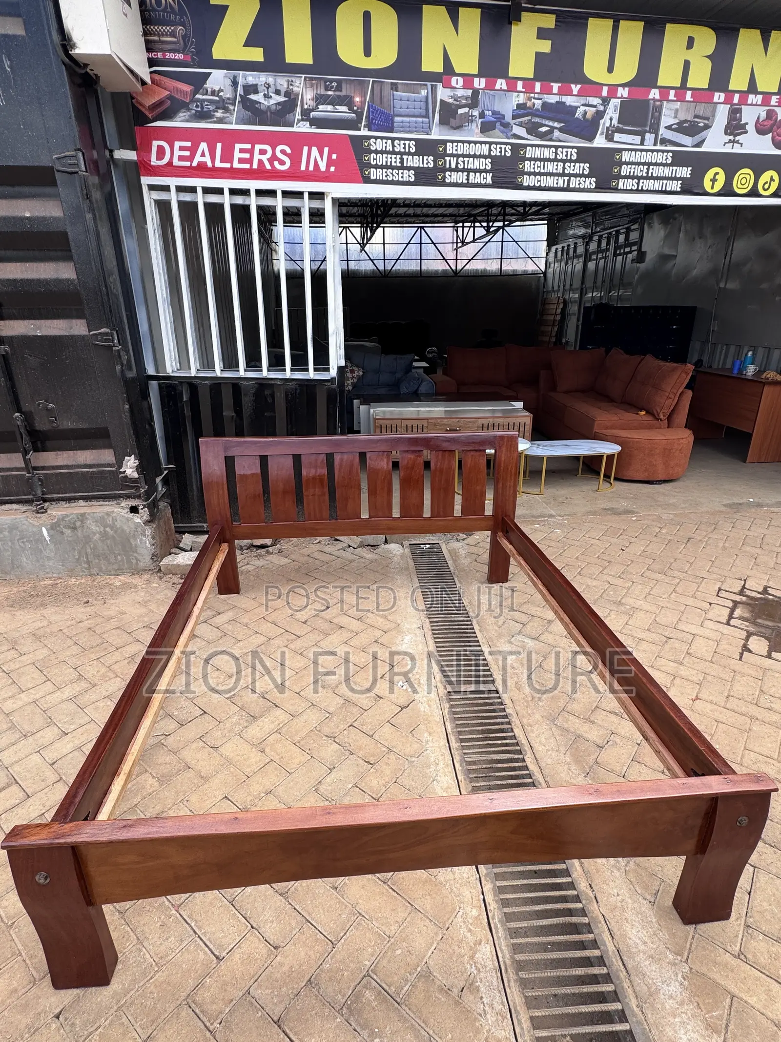 Modern Mahogany Bed 5 by 6