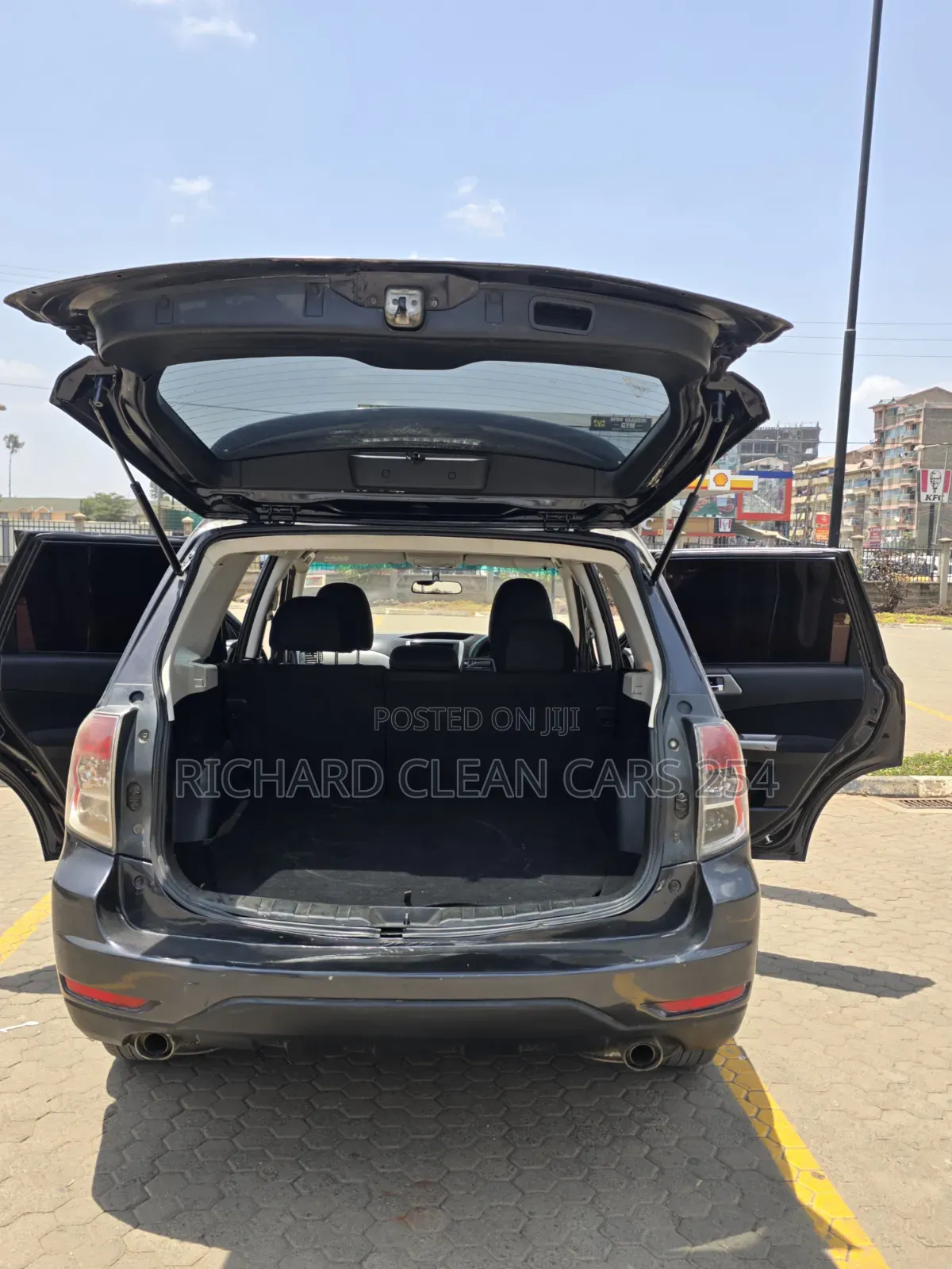 Subaru Forester 2010 Black