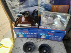 Isuzu 3.3 NKR,3.6 NPR,Mitsubishi FH215/canter 4d31,4d32 Front/Headlamp