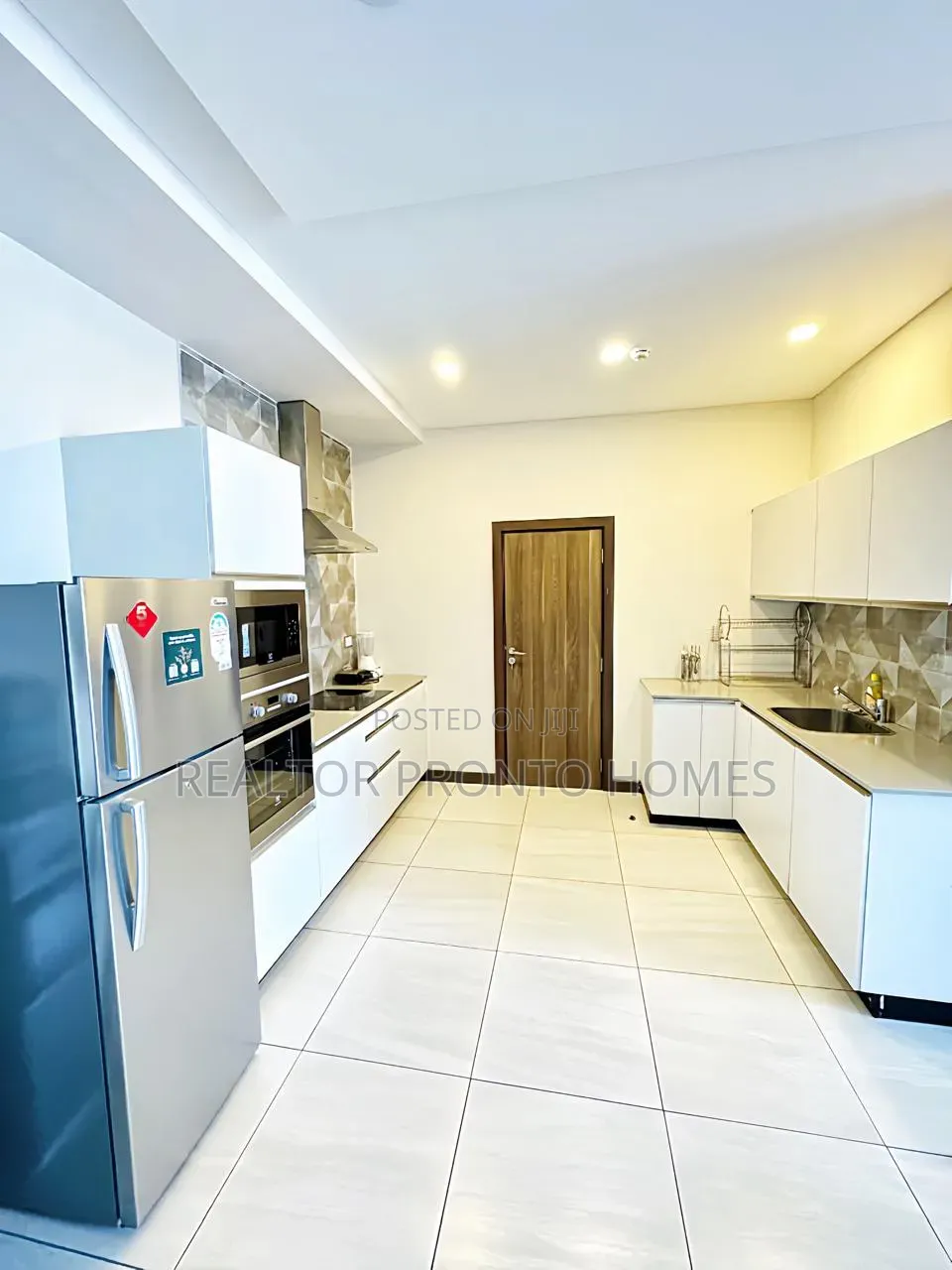Furnished 2bdrm Apartment in Westlands, Raphta Road Area for rent