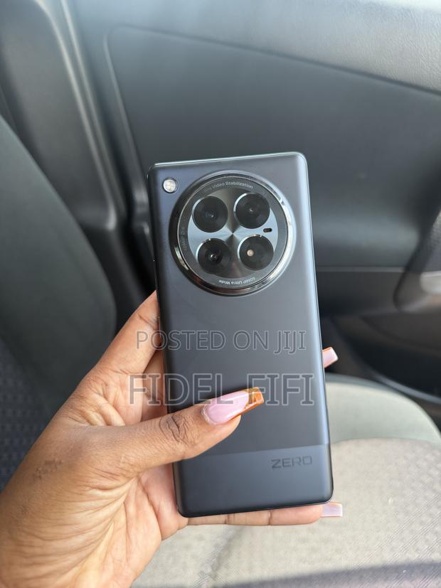 Infinix Zero 40 256 GB Black - thumbnail 2