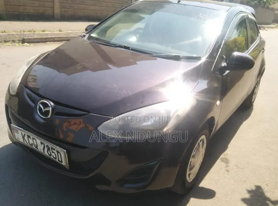 Mazda Demio 2011