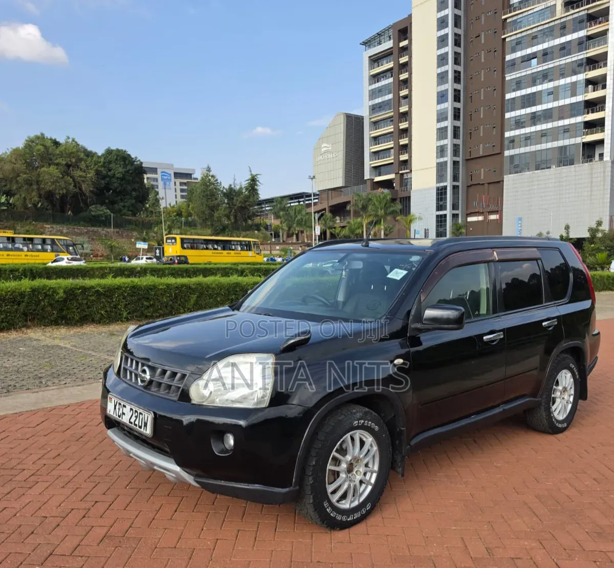 Nissan X-Trail 2.0 Petrol XE 2010 Black
