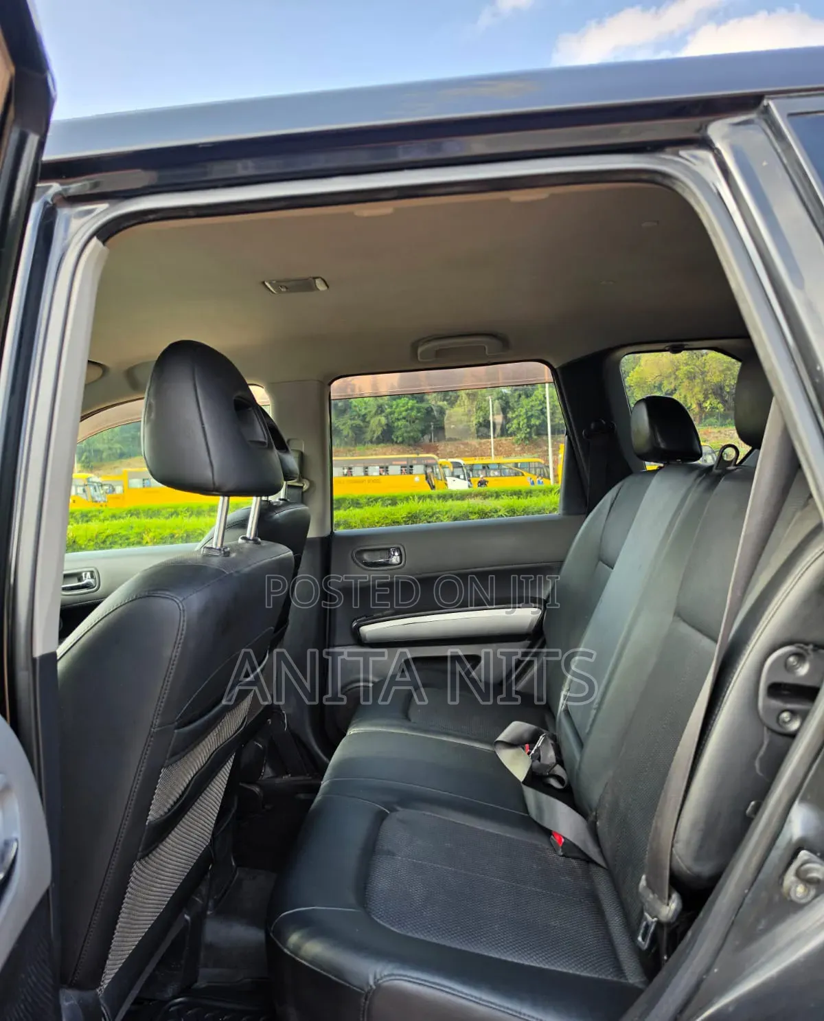 Nissan X-Trail 2.0 Petrol XE 2010 Black