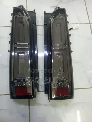 Hiace 9l/7l Aftermarket Taillights