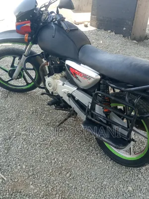 Bajaj Boxer 150 UG 2020 Red