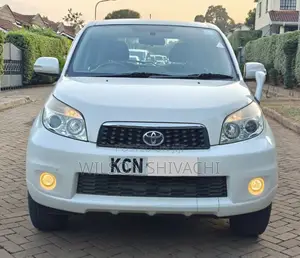 Toyota Rush 2011 White