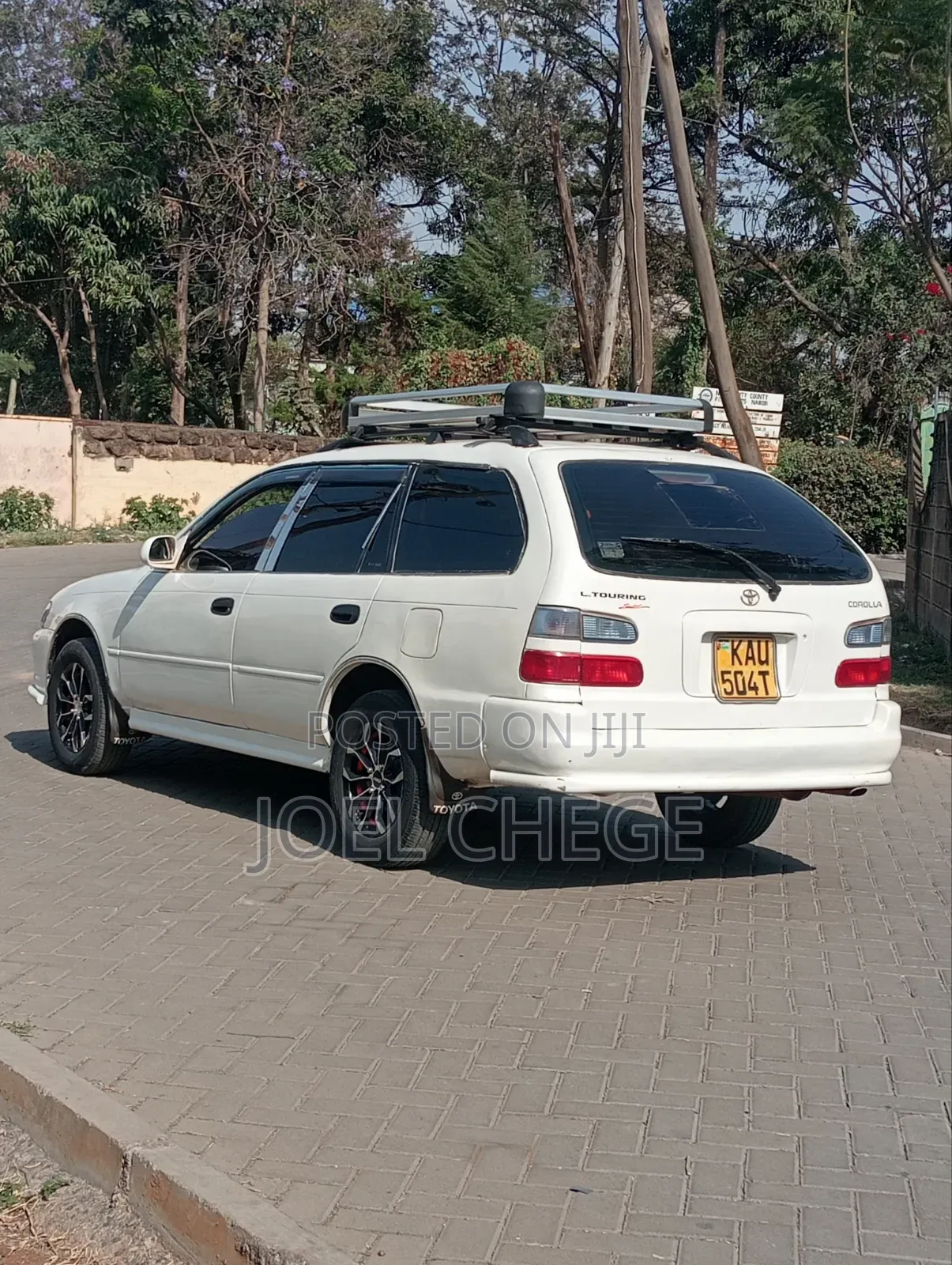 Toyota Corolla 2000 White