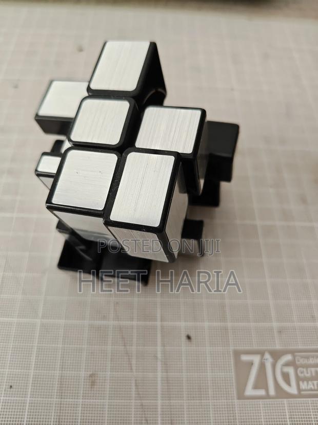 Mirror Cube - thumbnail 2