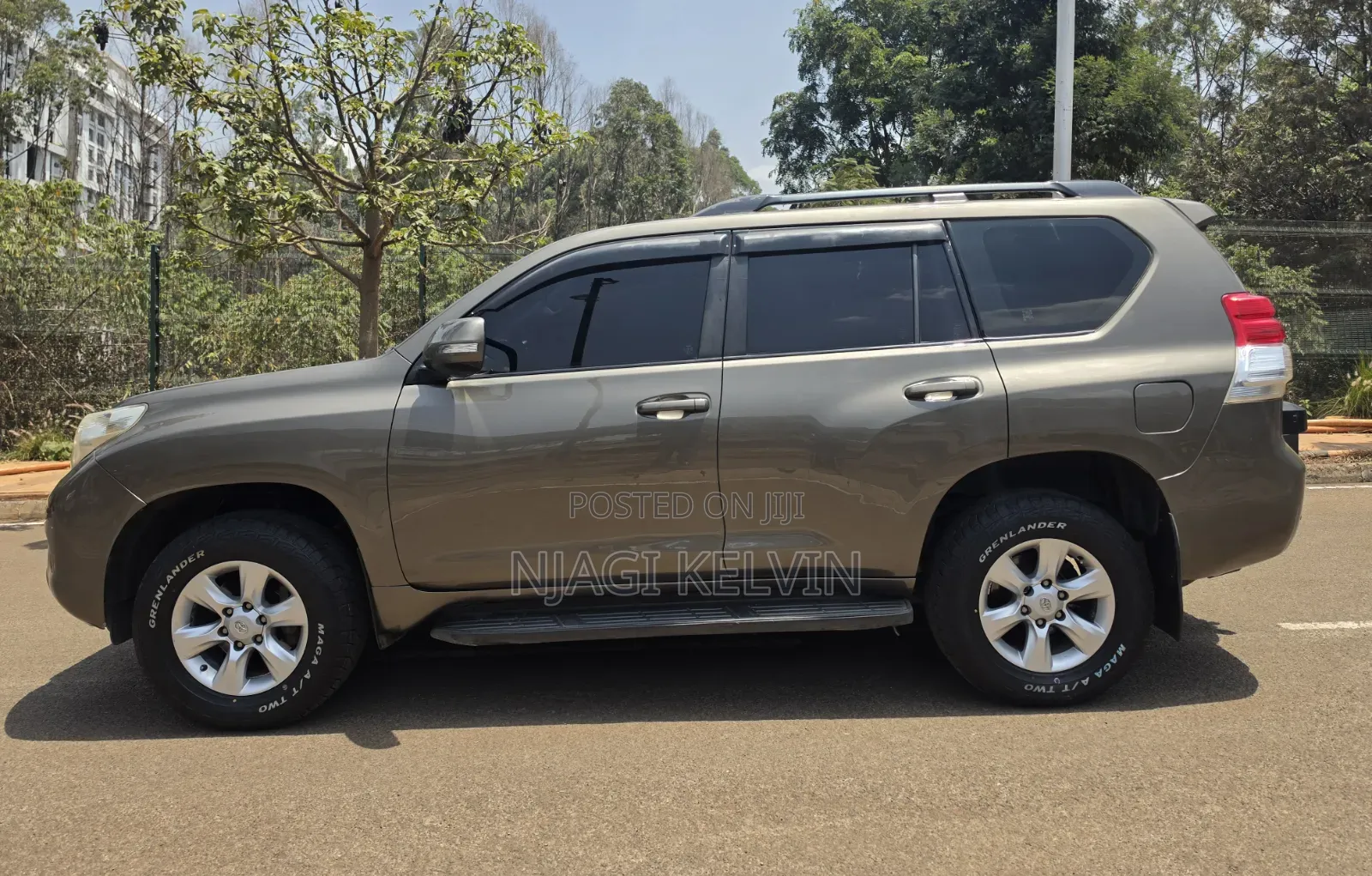 Toyota Land Cruiser Prado 3.0 TD 2010 Gray