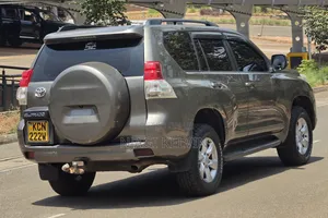 Toyota Land Cruiser Prado 3.0 TD 2010 Gray