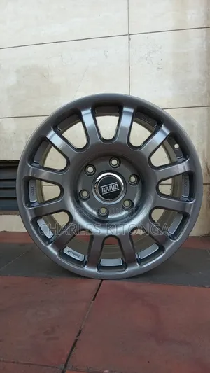 Rim 17x8.0j Offset Hilax.