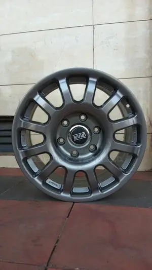 Rim 17x8.0j Offset Hilax.