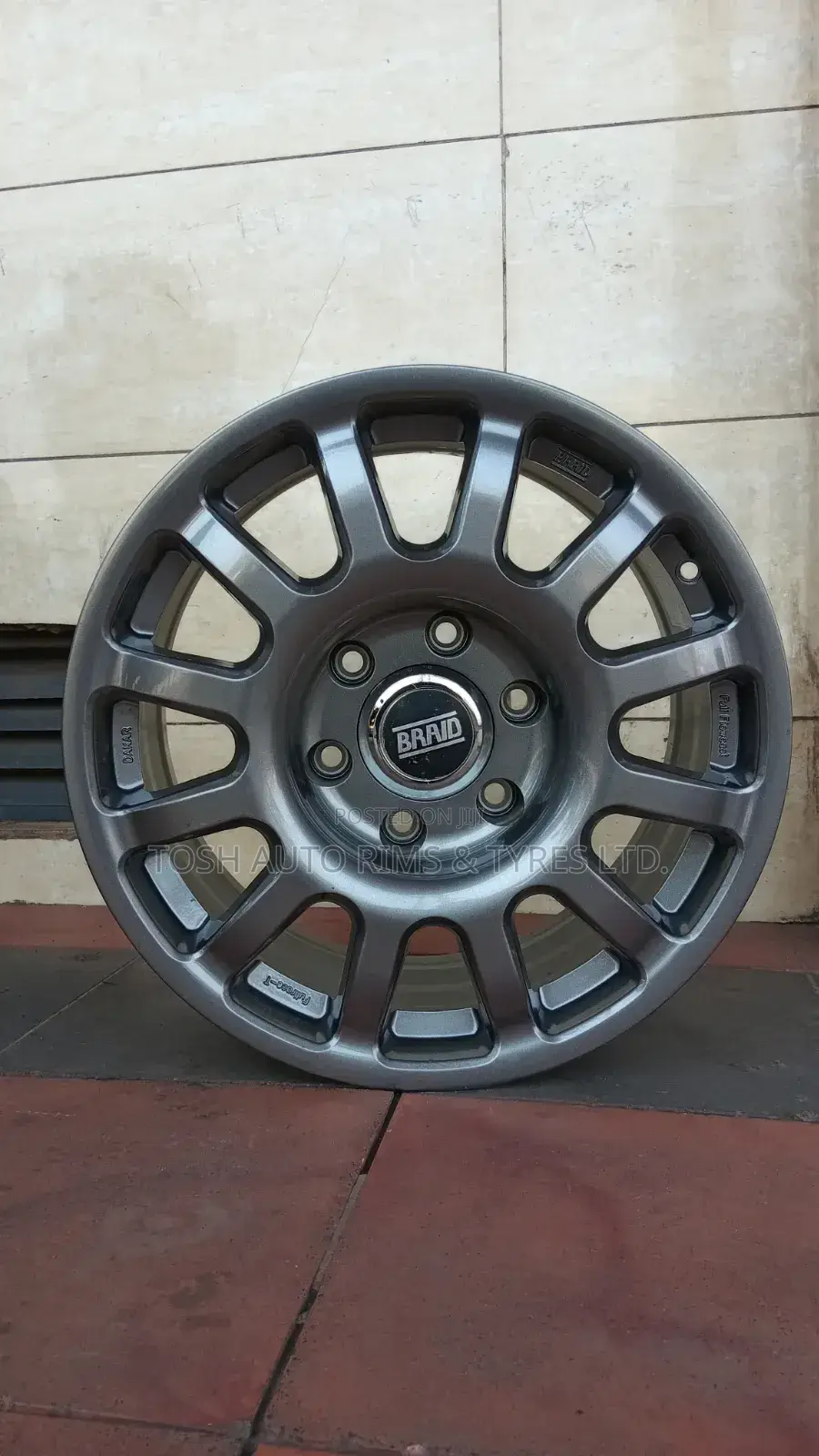Rim 17x8.0j Offset Hilax.