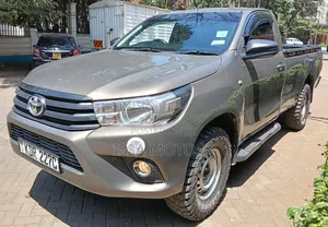 Toyota Hilux 2018 Gray