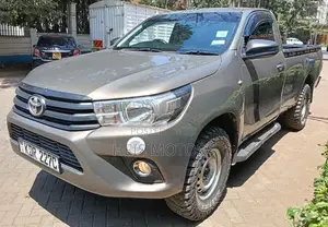 Toyota Hilux 2018 Gray