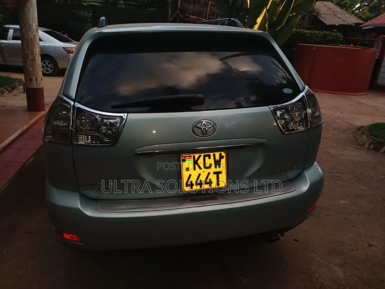 Toyota Harrier 2009 Silver
