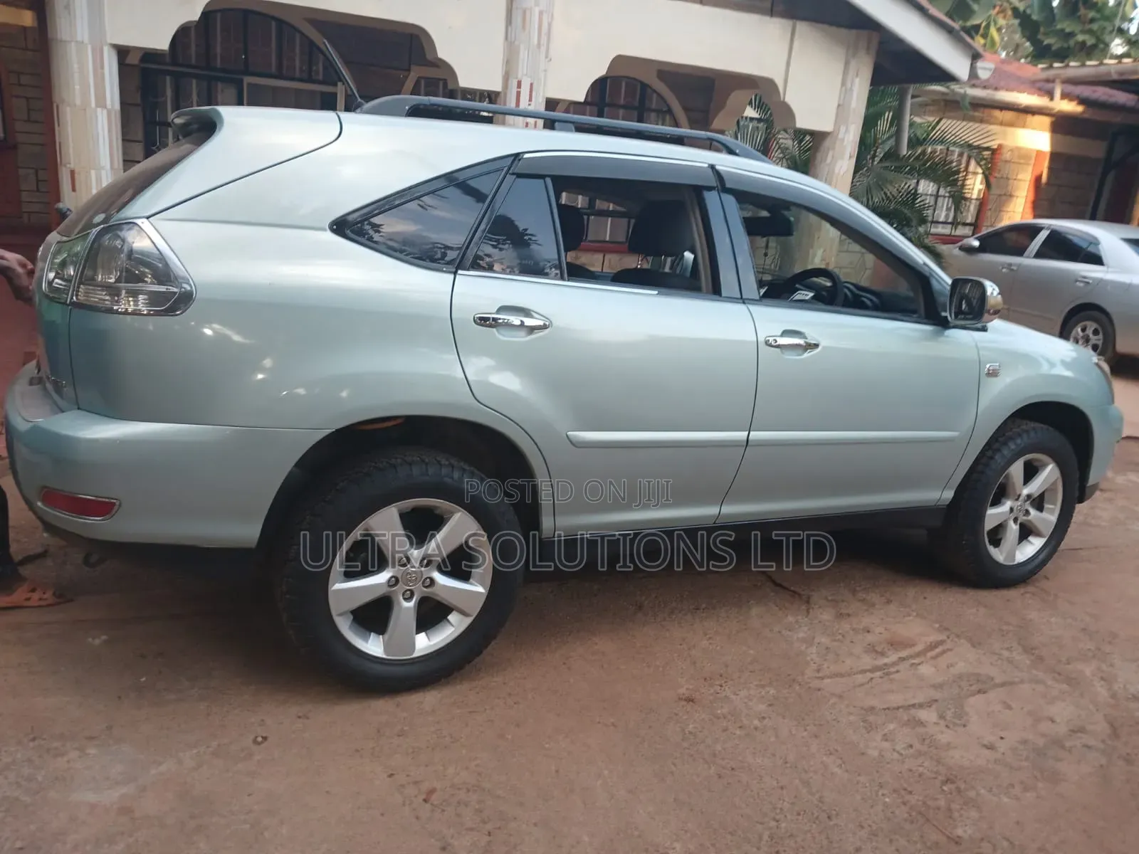 Toyota Harrier 2009 Silver