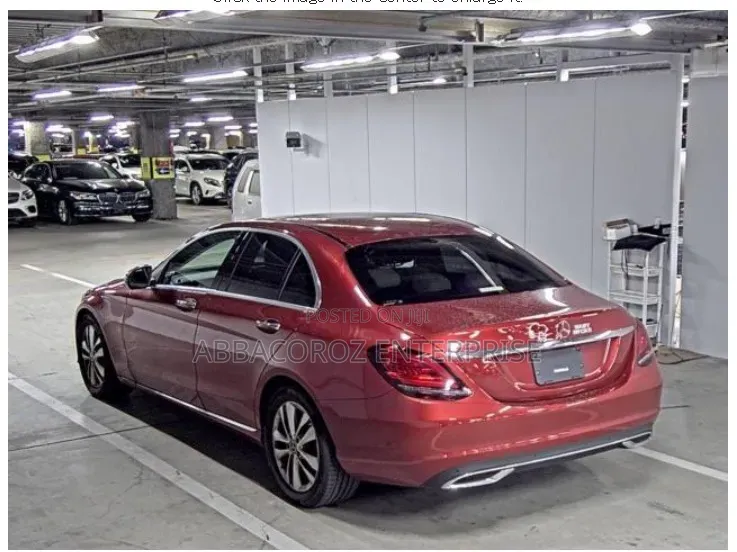 Mercedes-Benz C200 2019 Red