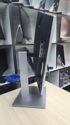 HP Edge-to-Edge Monitor 22inch Model E223