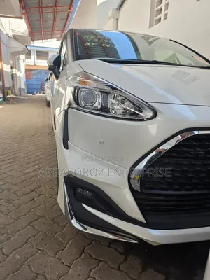 Toyota Sienta 2019 White