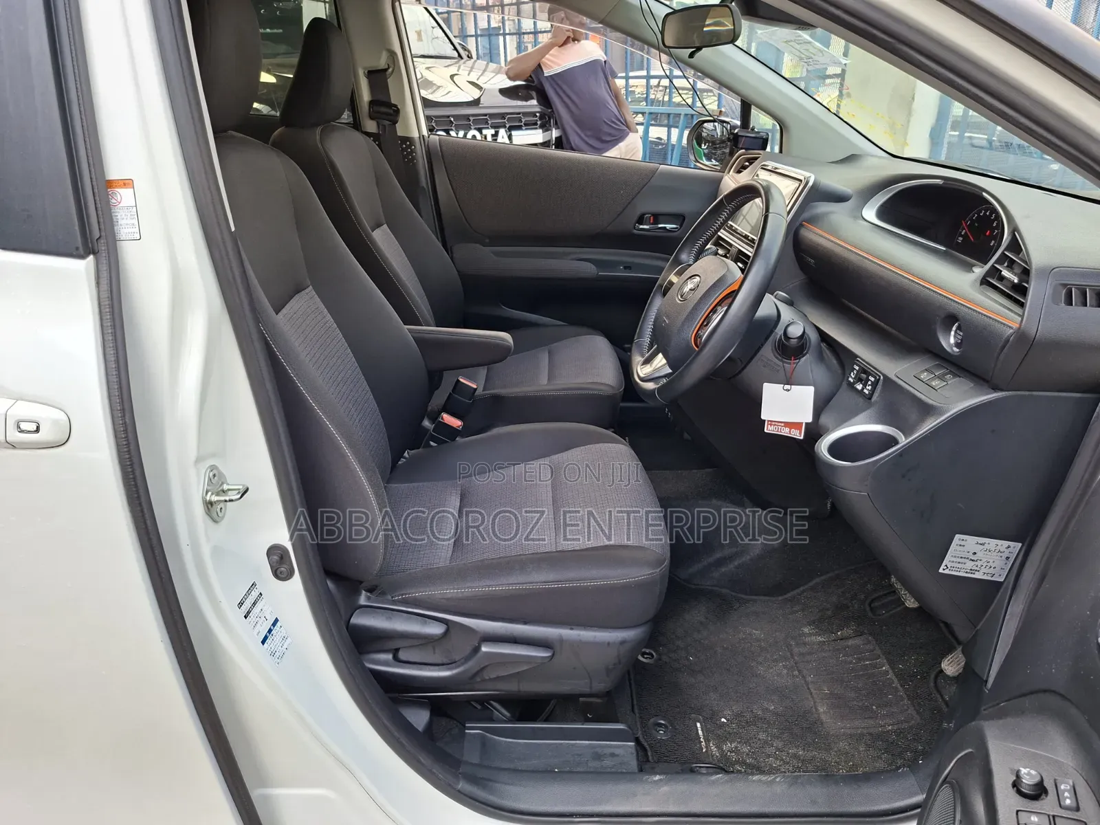 Toyota Sienta 2019 White