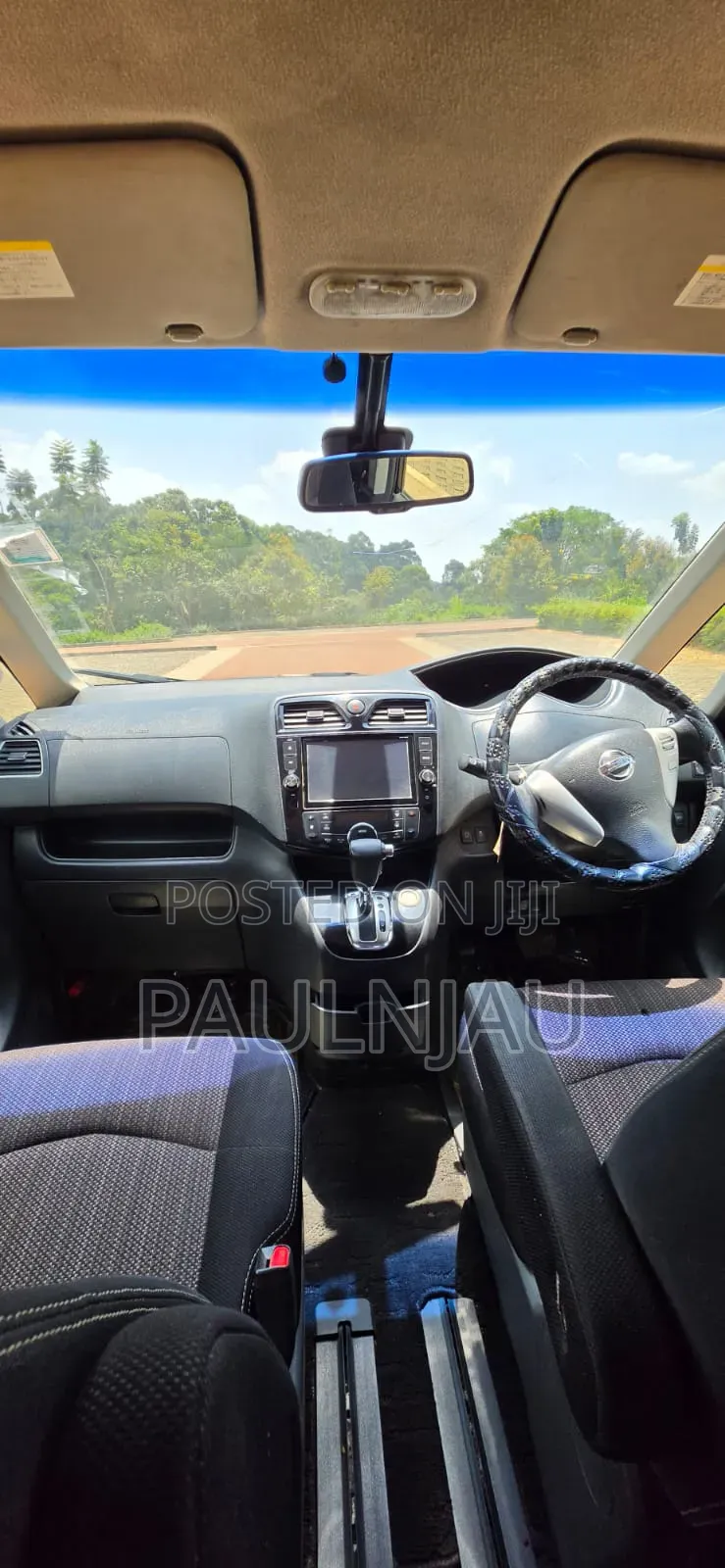 Nissan Serena 2016