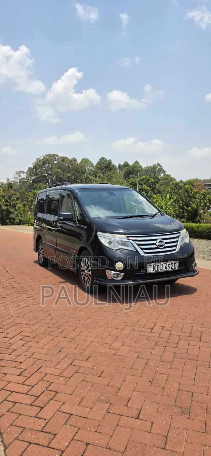 Nissan Serena 2016