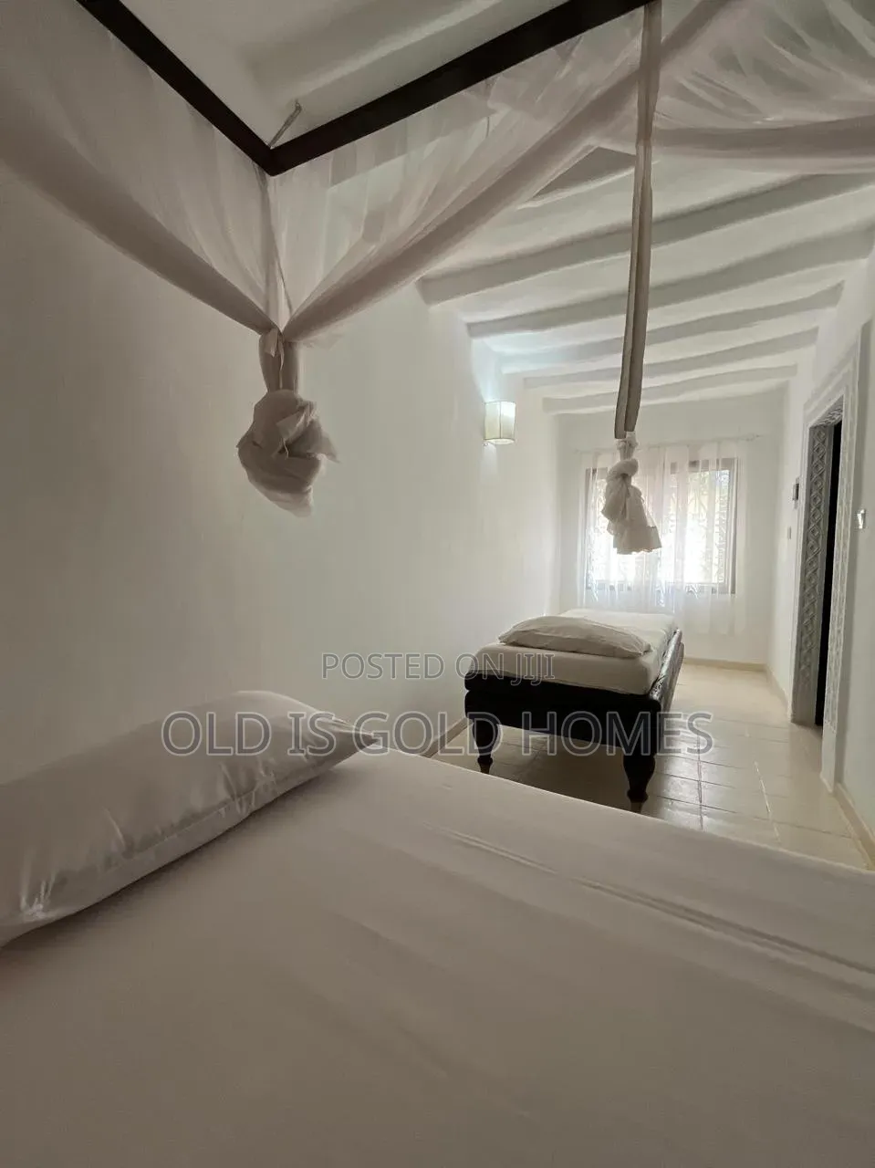 Furnished 5bdrm Villa in Town Centre for sale