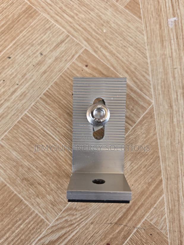 Solar Aluminium L-Feet Stand - main view