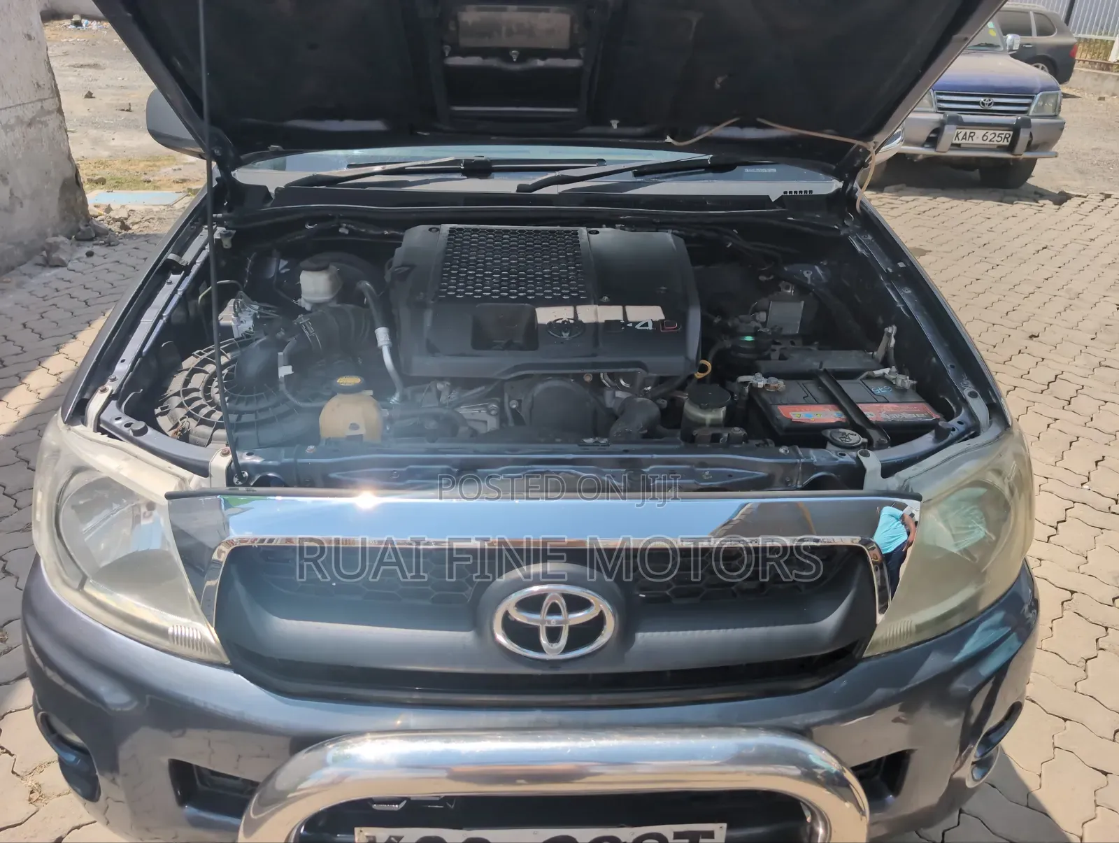 Toyota Hilux 2012 Gray