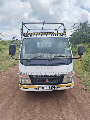 Mitsubishi Canter 2004 White for Sale