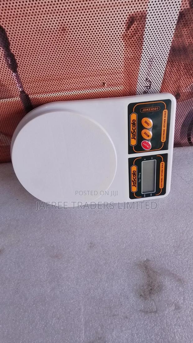 Electronic Kitchen Scale - thumbnail 2