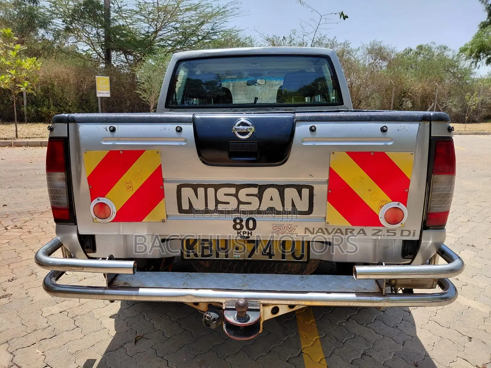 Nissan Hardbody 2005 Silver
