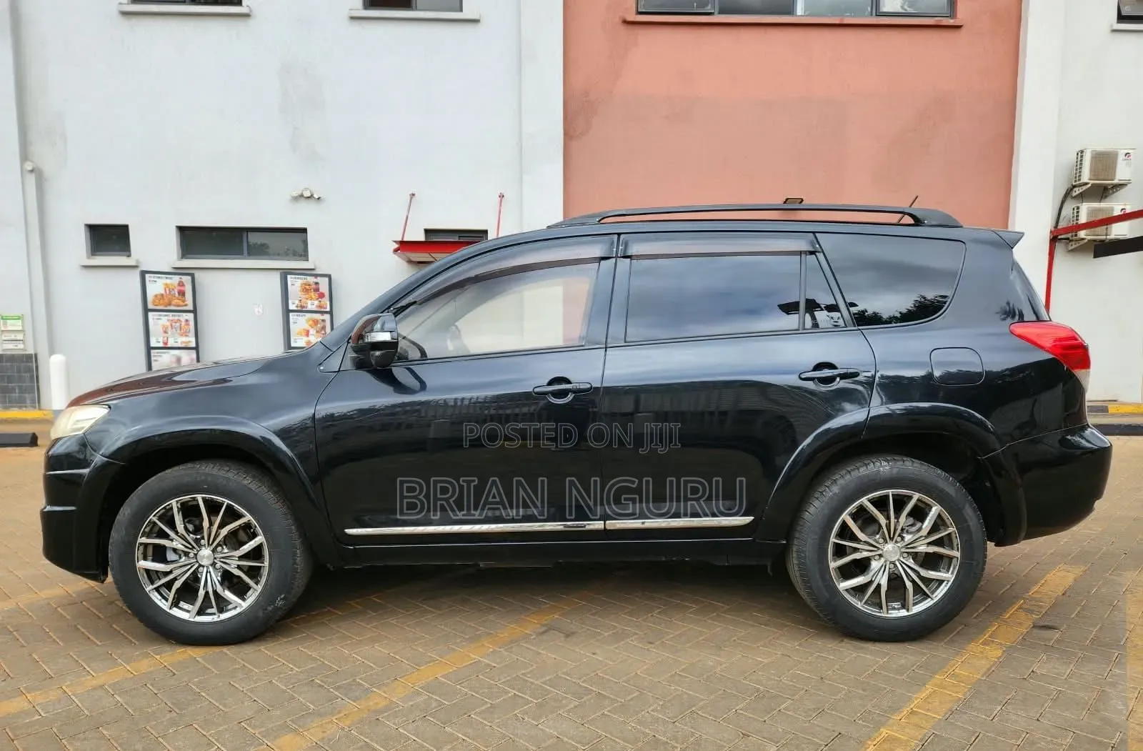 Toyota Vanguard 2013 Black