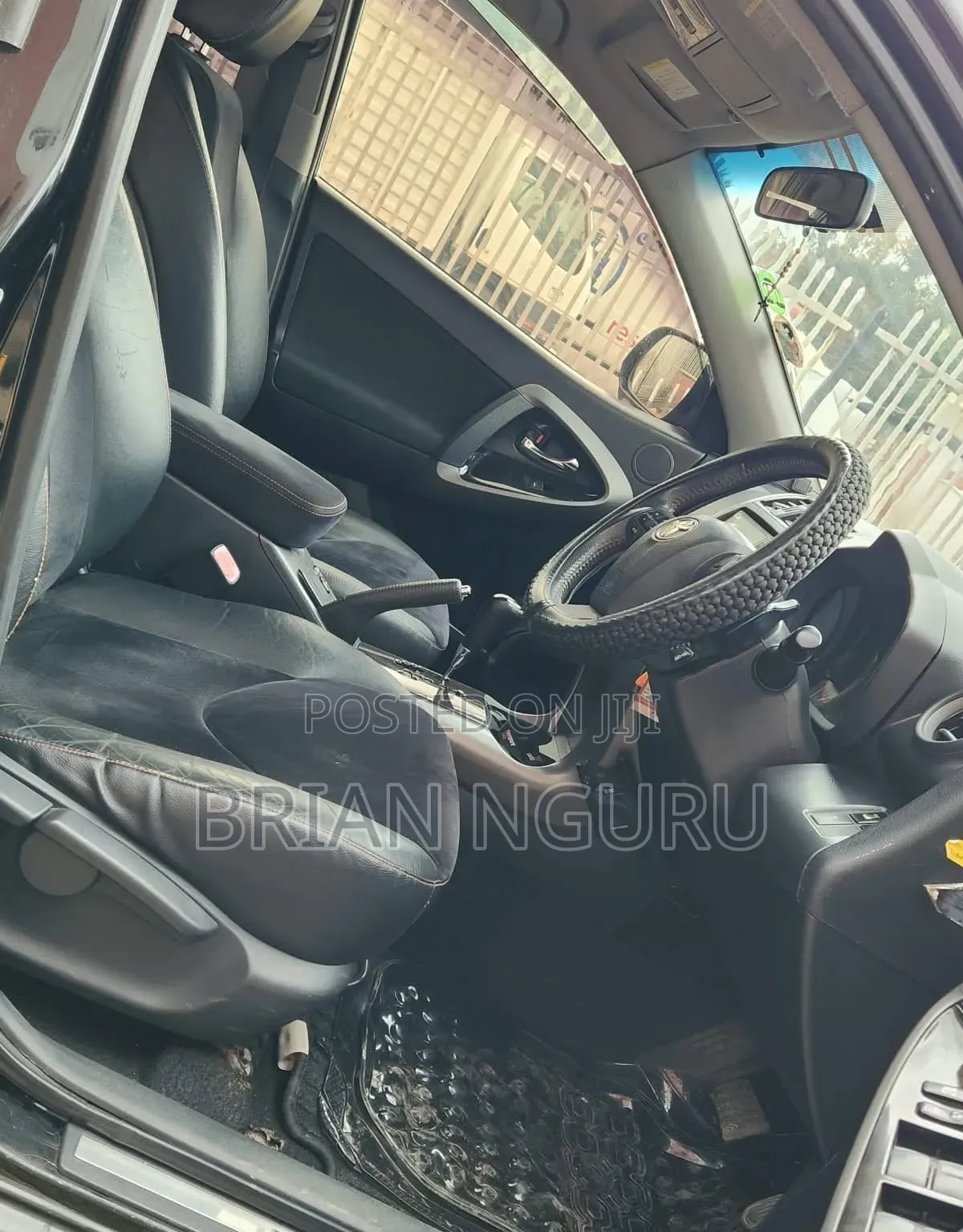 Toyota Vanguard 2013 Black