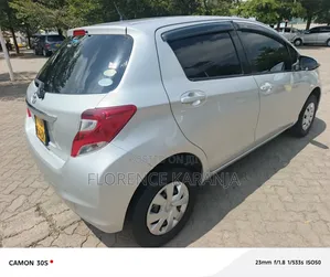 Toyota Vitz 2016 Silver