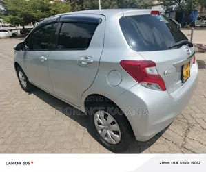 Toyota Vitz 2016 Silver