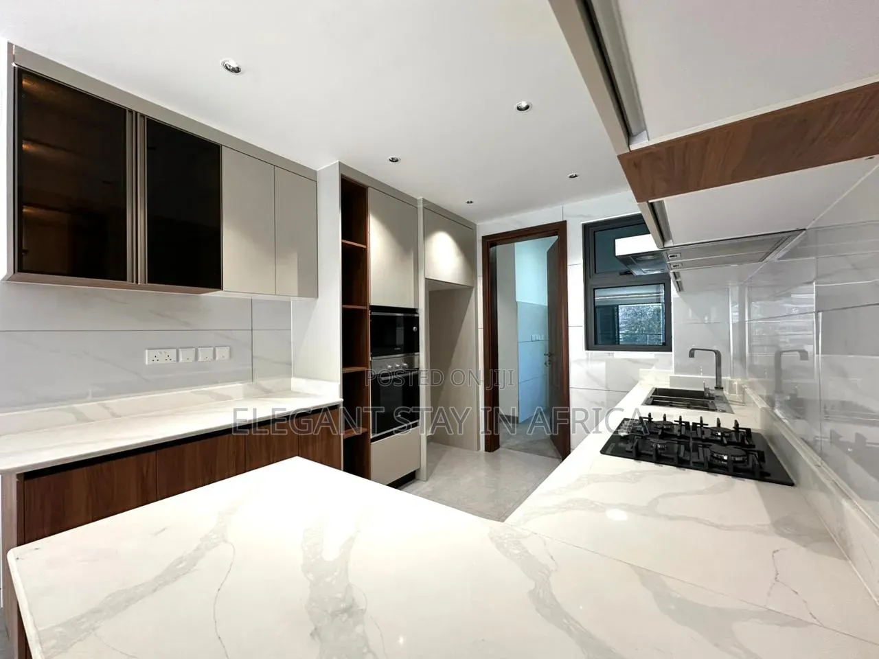3bdrm Apartment in Westlands, Raphta Road Area for rent