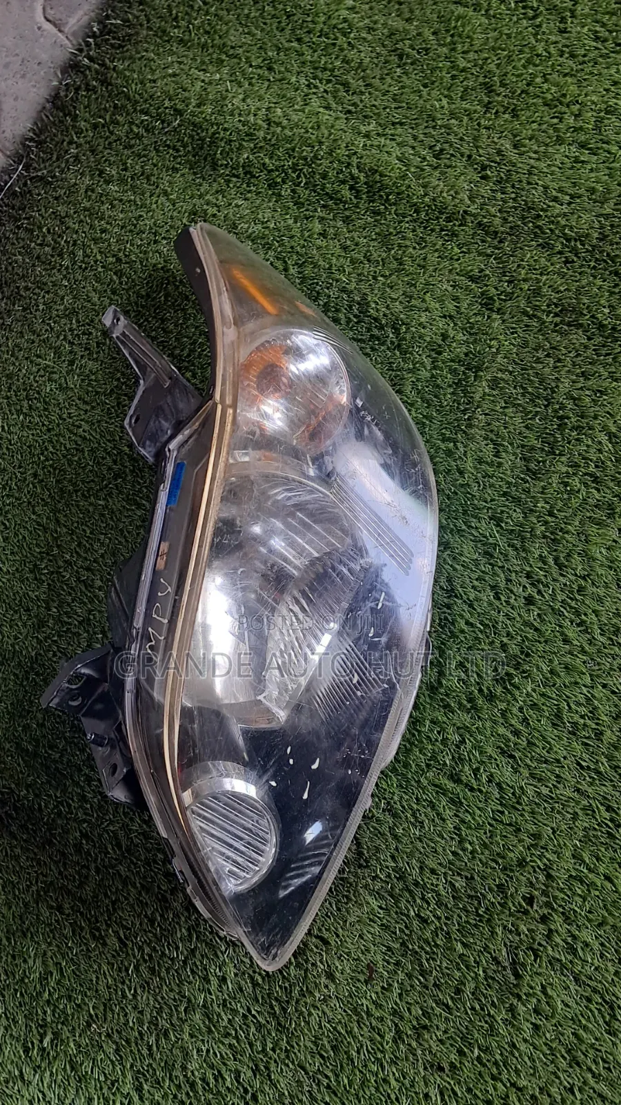 Mazda MPV Headlights