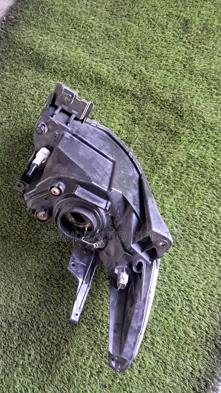 Mazda MPV Headlights