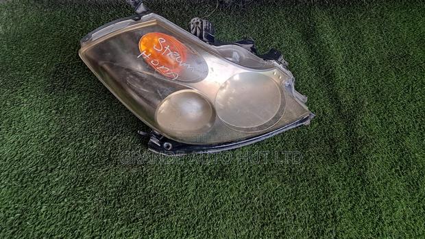 Honda Stream Headlights - thumbnail 2