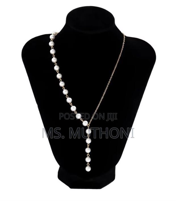 minimalist Boho Pearl Y-Lariat Drop Necklace - thumbnail 2